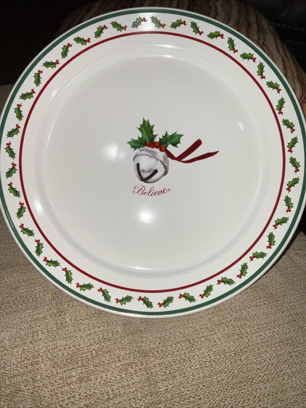 HALLMARK POLAR EXPRESS COLLECTIBLE BELIEVE CHRISTMAS BELL HOLLY LEAF PLATE NWT